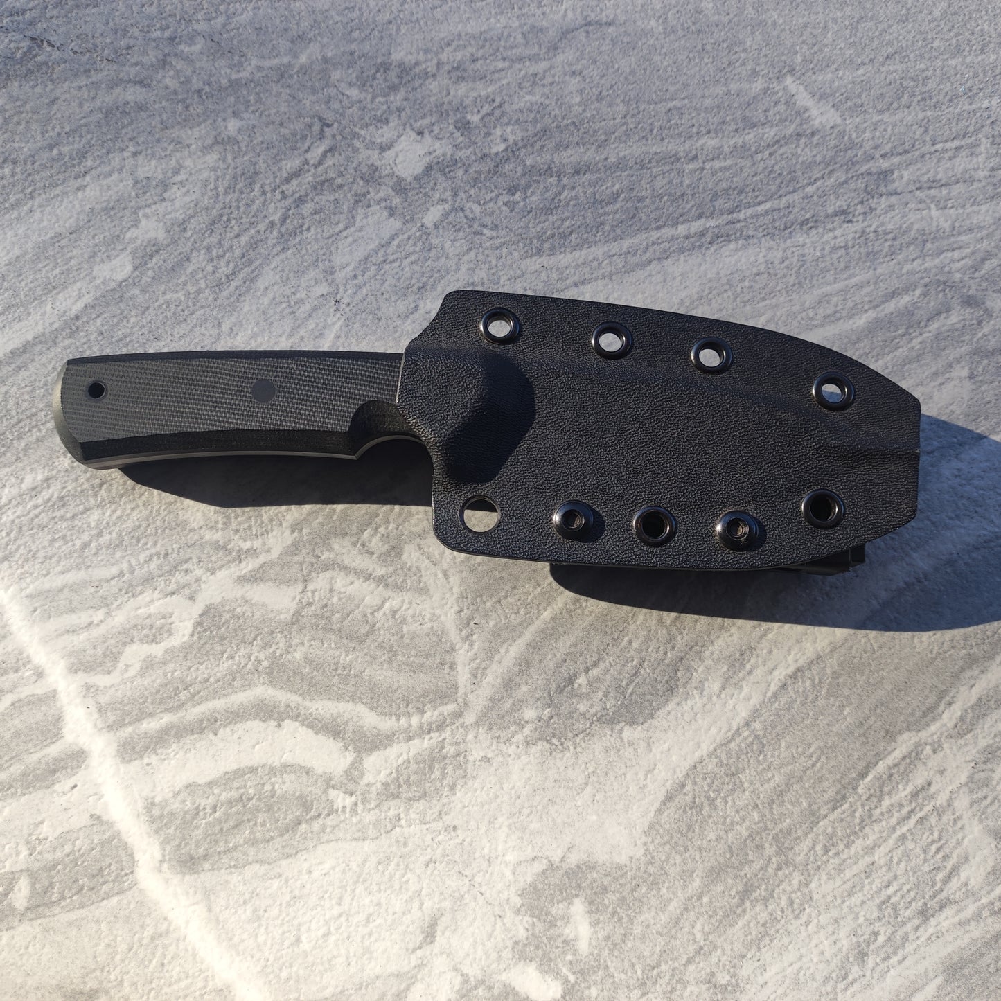 Nóż bushcraftowy BOR